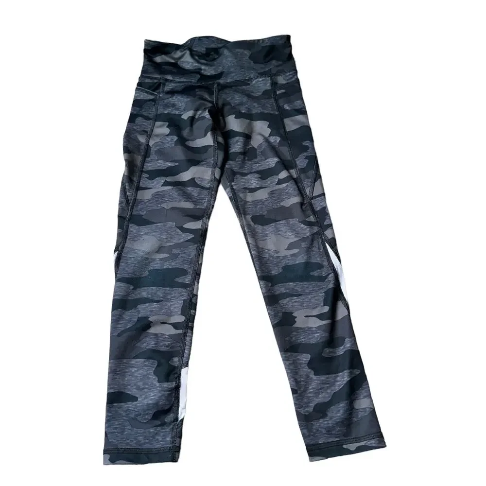 Old Navy Active Camo Leggings - Size Small (6/7)